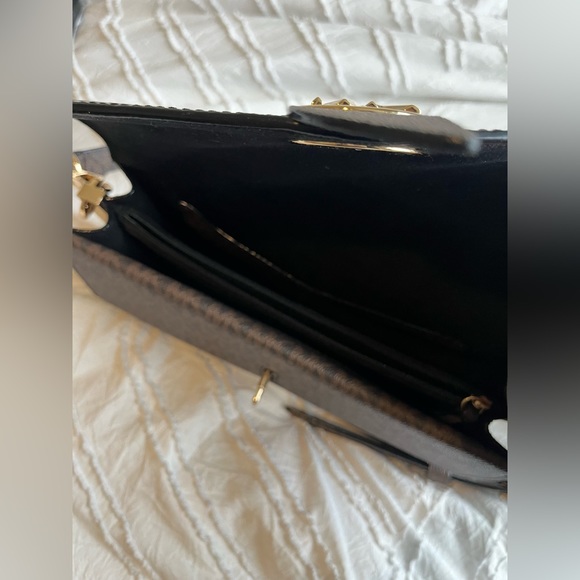 Use a couple times, excellent condition Mk purse. - Picture 5 of 9